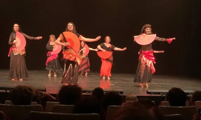 groupe-danseuses-orientales-2023.jpg
