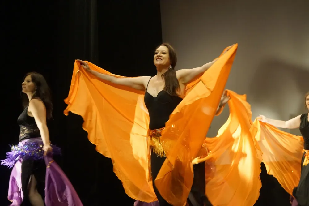 GHERIBALLAH HALIMA (Danse orientale) (1)